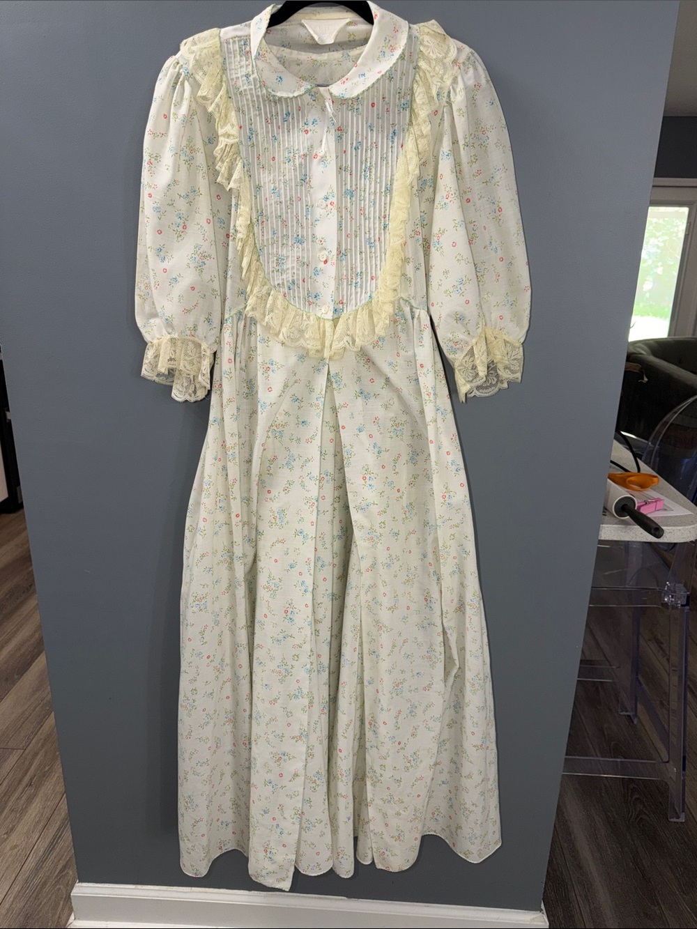 Vintage Matej Lingerie floral gown and robe set with lace trim. Cottagecore